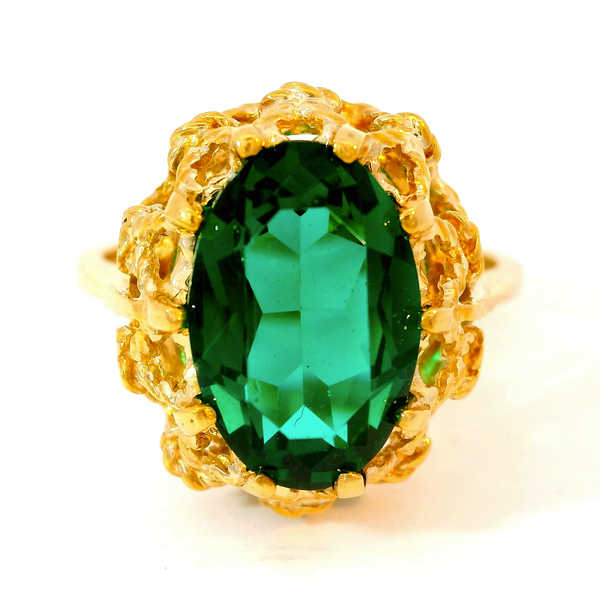 10K Yellow Gold Green Glass Solitaire Ring.  Size 6.5 Chipper's Jewelry Bonney Lake, WA