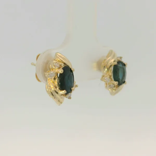Earring Image 2 Chipper's Jewelry Bonney Lake, WA