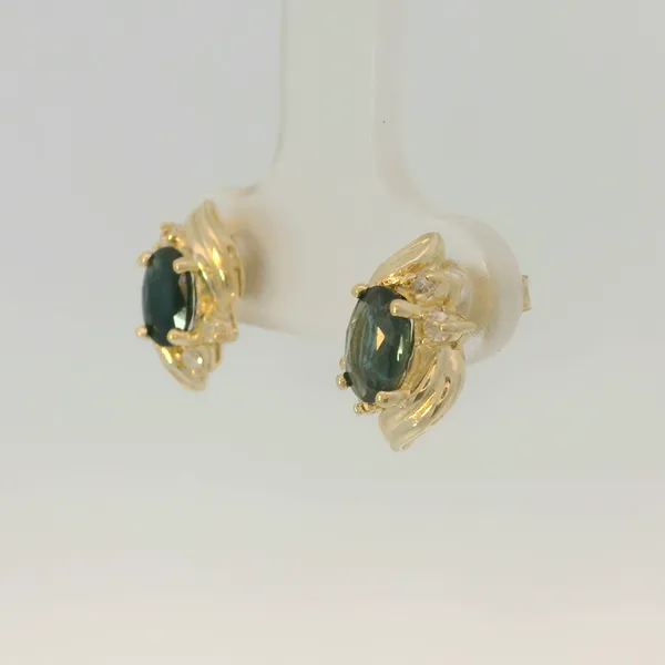 Earring Image 3 Chipper's Jewelry Bonney Lake, WA