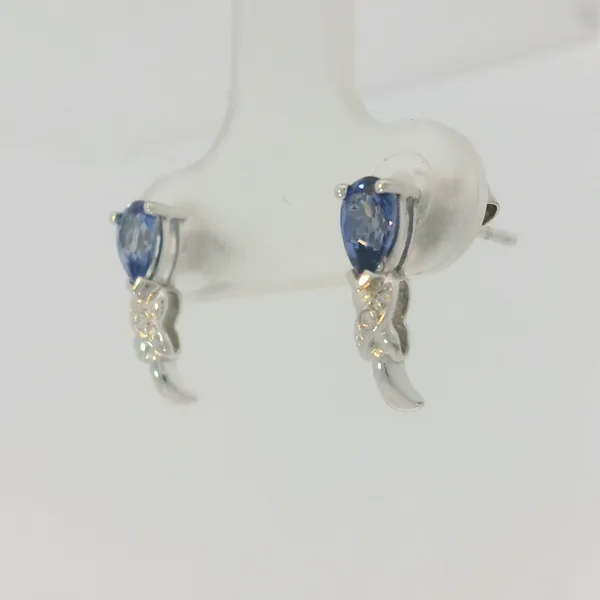 Earring Image 3 Chipper's Jewelry Bonney Lake, WA