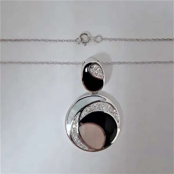 14K White Gold Agate and Mother of Pearl Pendant Chipper's Jewelry Bonney Lake, WA