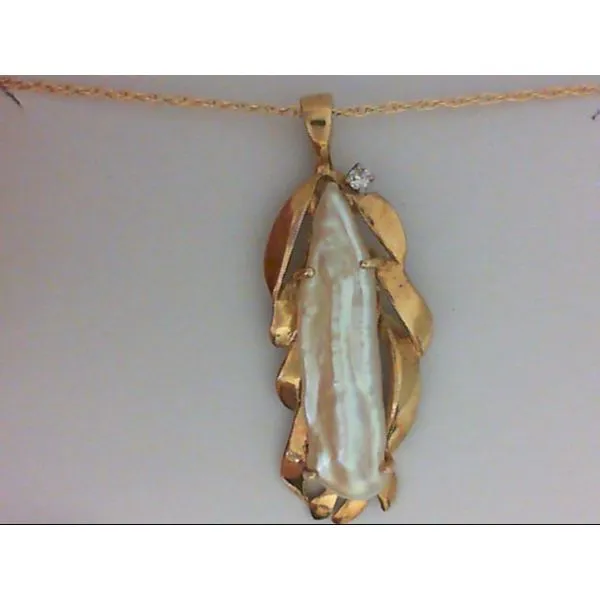 14K Yellow Gold Freshwater Cultured Pearl Pendant Chipper's Jewelry Bonney Lake, WA
