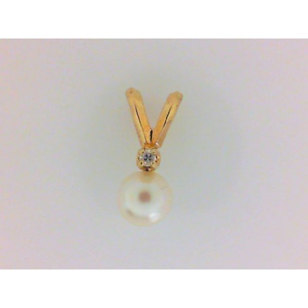 Akoya Pearl and Diamond Pendant Image 2 Chipper's Jewelry Bonney Lake, WA