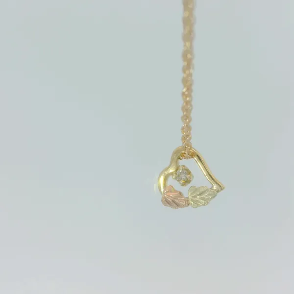 10KY Diamond Heart Pendant w/18