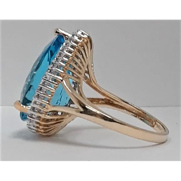 14kt Yellow Gold Blue Topaz Ring Image 2 Chipper's Jewelry Bonney Lake, WA