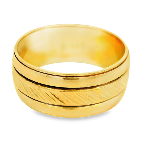 14KY Gold Ring with Diagonal Patterned Middle Section.  SZ 7 Chipper's Jewelry Bonney Lake, WA