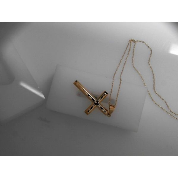10KY Cross Necklace With 20 Inch Rope Chain. Image 2 Chipper's Jewelry Bonney Lake, WA