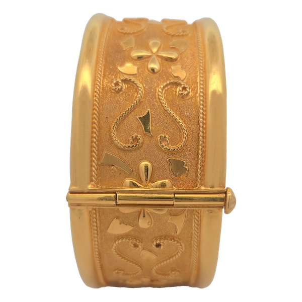 21KT Yellow Gold Engraved Bangle Bracelet Image 2 Chipper's Jewelry Bonney Lake, WA