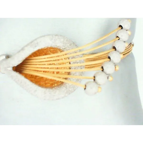 18K Two Tone Decorative Flower Bracelet Image 3 Chipper's Jewelry Bonney Lake, WA