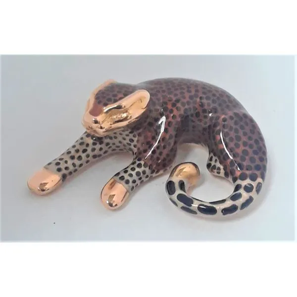 14kt Lounging Leopard Pendant Chipper's Jewelry Bonney Lake, WA