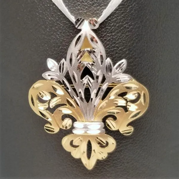Pendant/Charm Chipper's Jewelry Bonney Lake, WA