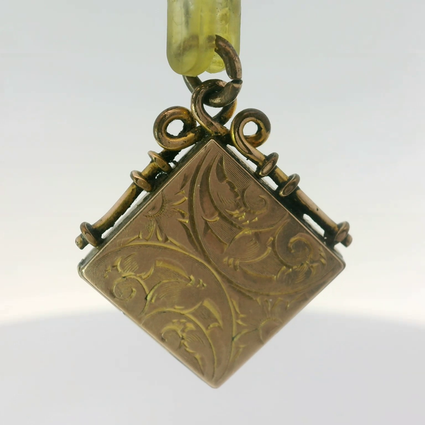 10K Yellow Gold 1910's Locket Pendant Chipper's Jewelry Bonney Lake, WA