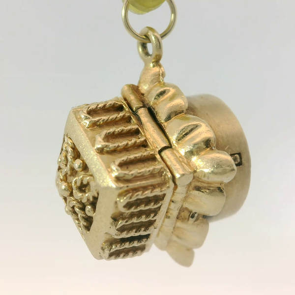 14K Yellow Gold Vintage 1960's Lighted Ring Box Pendant Image 5 Chipper's Jewelry Bonney Lake, WA