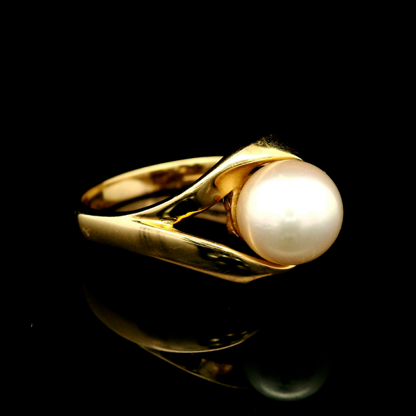 14K Yellow Gold Akoya Cultured Pearl Ring. Size 5.5 Image 3 Chipper's Jewelry Bonney Lake, WA