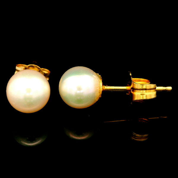 14K Yellow Gold Round Akoya Cultured Pearl Stud Earrings Chipper's Jewelry Bonney Lake, WA