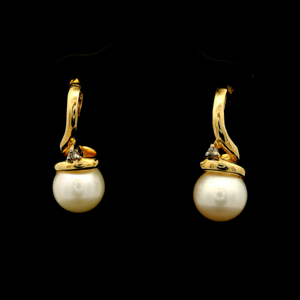 10K Yellow Gold Freshwater Cultured Pearl Earrings 6.00mm. Chipper's Jewelry Bonney Lake, WA