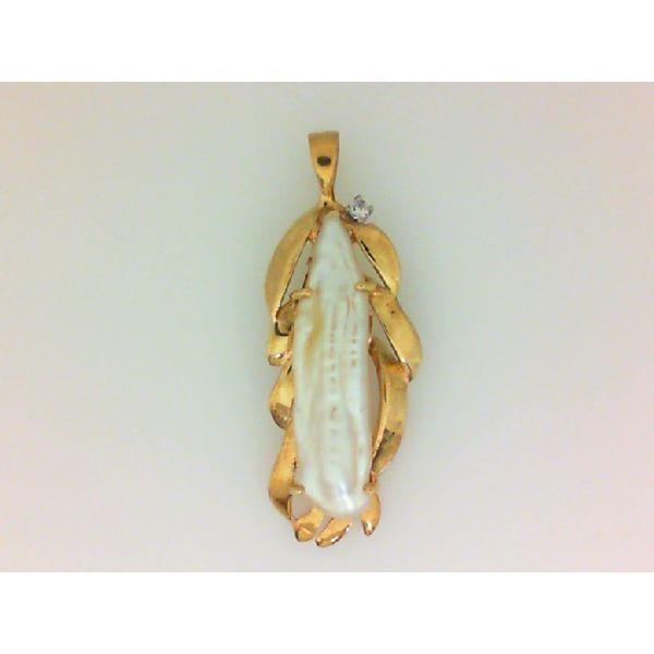 Fresh Water Pearl Pendant with Diamond Accent in 14K Yellow Gold Chipper's Jewelry Bonney Lake, WA