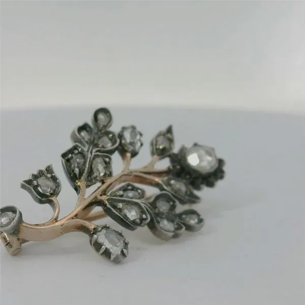 Brooch Image 3 Chipper's Jewelry Bonney Lake, WA
