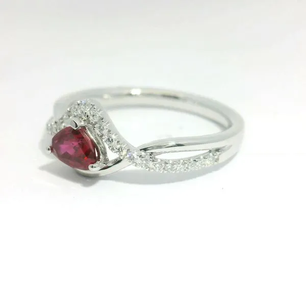 Ruby Ring Image 3 Clark's Diamond Jewelers Coeur d'Alene, ID