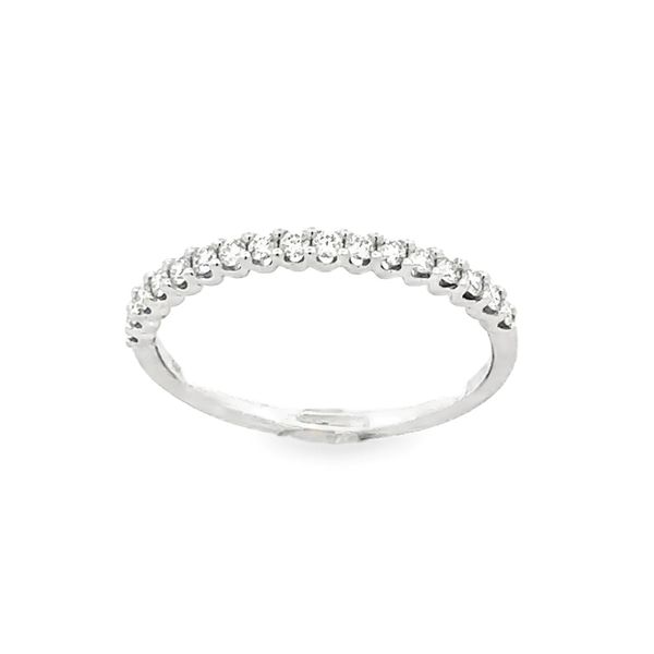 14K White Gold Round Brilliant Diamond Shared Prong Band Size 6 | 0.25 CT | 0.9 DWT Classic Creations In Diamonds & Gold Venice, FL