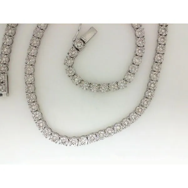 Necklace Classic Creations In Diamonds & Gold Venice, FL