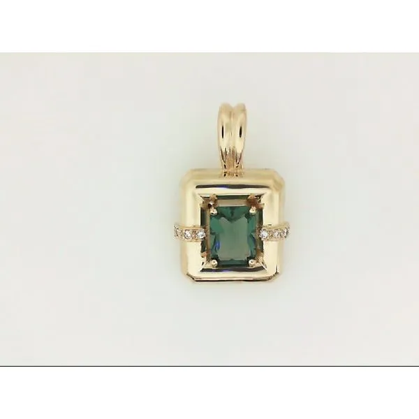 Pendants Classic Creations In Diamonds & Gold Venice, FL