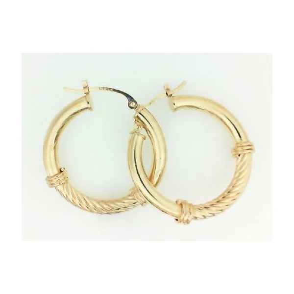 Earrings Classic Creations In Diamonds & Gold Venice, FL