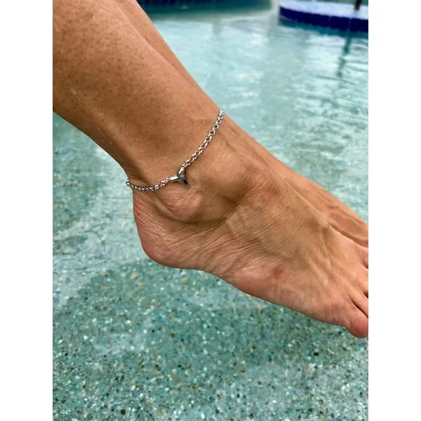 Nau-T-Girl Sharks Tooth Anklet Image 2 Classic Creations In Diamonds & Gold Venice, FL
