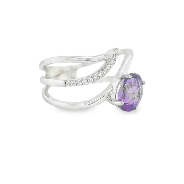 Vibrant Amethyst Ring – 14K Gold with Diamond Accents Image 2 CMS Fine Jewelers Wooster, OH