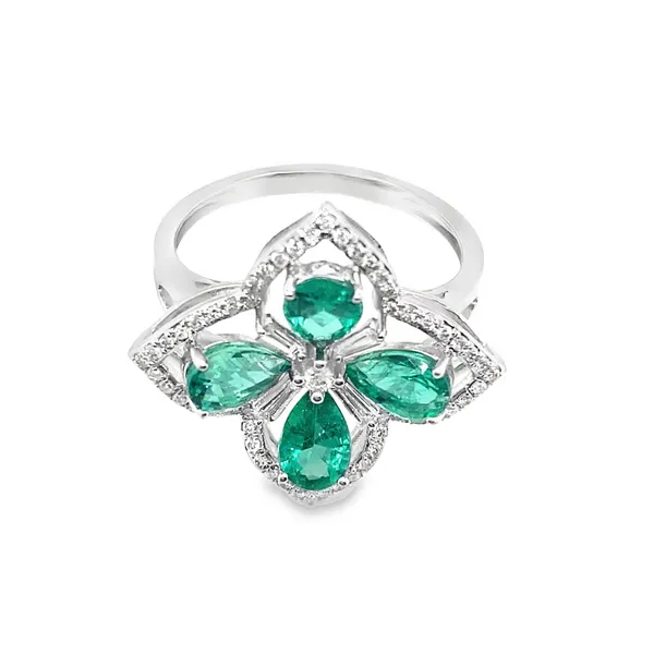 Luz de Esmeralda Image 3 CMS Fine Jewelers Wooster, OH