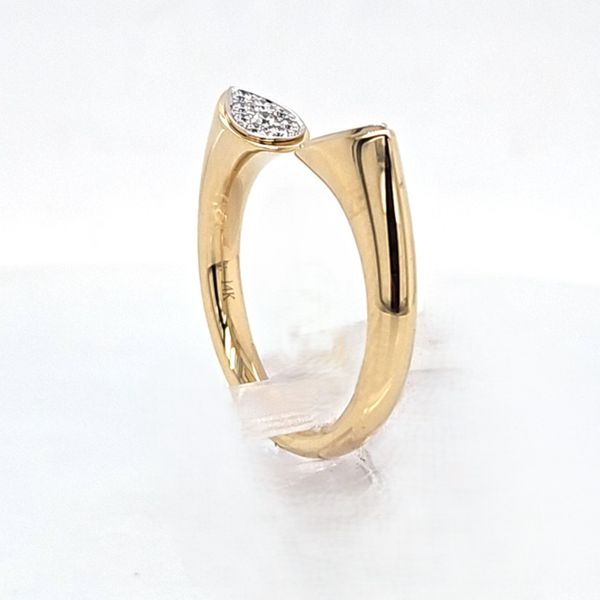 Fashion Ring Image 3 Skaneateles Jewelry Skaneateles, NY