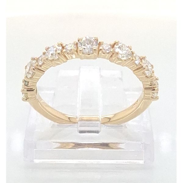14K YG Skaneateles Signature 0.92TCW 'Big & Small' Round Prong Set Diamond Ring Image 2 Skaneateles Jewelry Skaneateles, NY