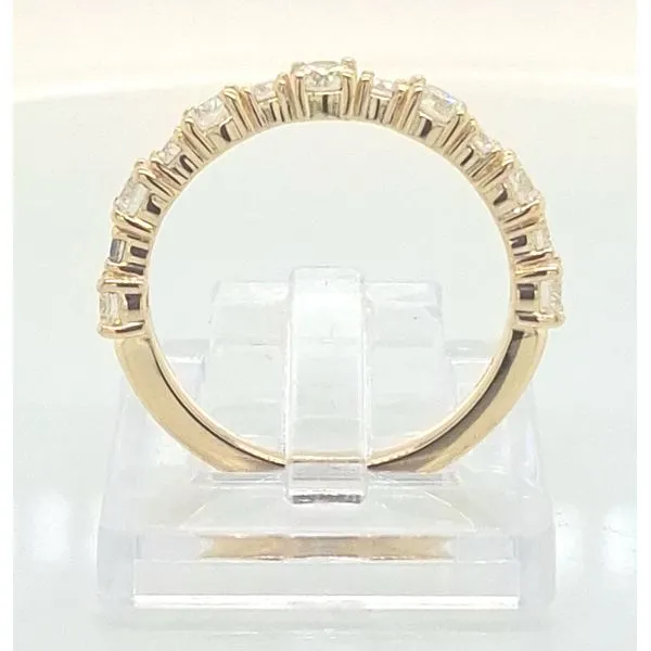 14K YG Skaneateles Signature 0.92TCW 'Big & Small' Round Prong Set Diamond Ring Image 3 Skaneateles Jewelry Skaneateles, NY