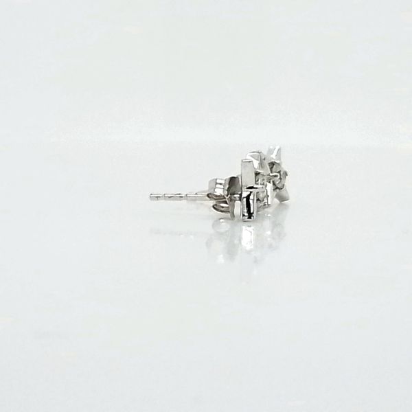 EXCLUSIVELY OURS Shining Light Diamond Stud Earrings Image 2 Skaneateles Jewelry Skaneateles, NY