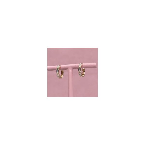 Earrings Image 2 Skaneateles Jewelry Skaneateles, NY