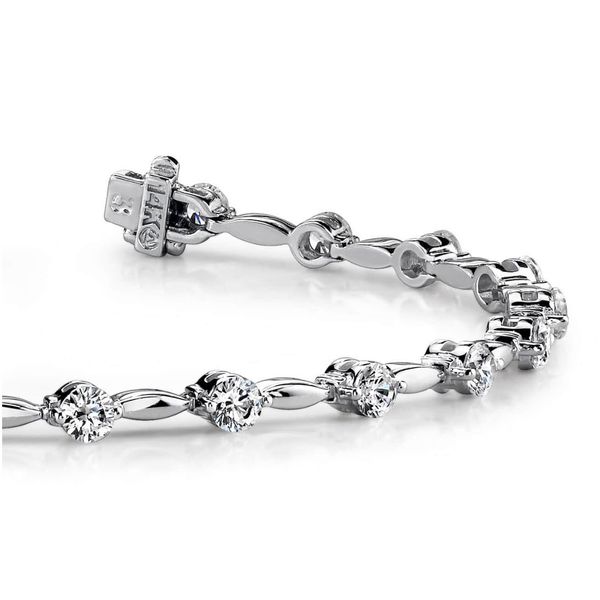 14K White Gold Oval & Circle Diamond Line Bracelet ~1.03ct TW | Skaneateles Jewelry Image 2 Skaneateles Jewelry Skaneateles, NY