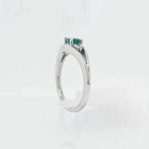 White Gold Emerald & Diamond Ring Image 4 Skaneateles Jewelry Skaneateles, NY