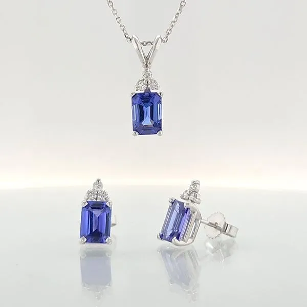 14K White Gold 1.39cttw Tanzanite & Triple-Diamond Pendant Image 4 Skaneateles Jewelry Skaneateles, NY
