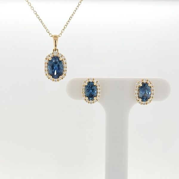 14K Yellow Gold Montana Sapphire & Diamond Halo Necklace Image 4 Skaneateles Jewelry Skaneateles, NY