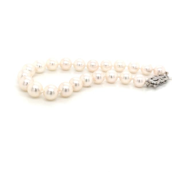 18K WG Ladies 7 X 6.5 mm  Akoya Pearl Bracelet w/ Small R.P. Clasp  7