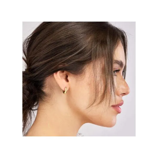 14K YG Our Exclusive 18mm Luxury Hoop Earrings Image 2 Skaneateles Jewelry Skaneateles, NY