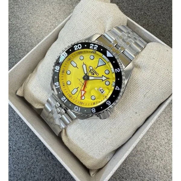 Seiko GMT Black Dial Automatic Watch | Skaneateles Jewelry Skaneateles Jewelry Skaneateles, NY