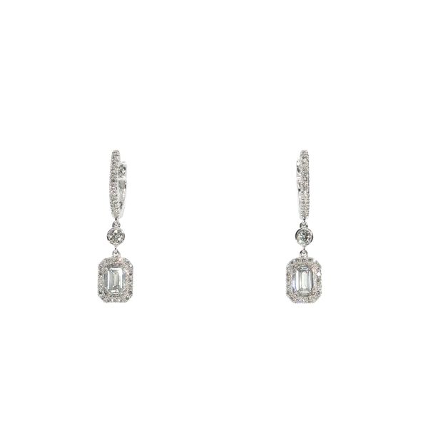 Lab Grown Diamond - Earring Coats Jewelers Cleveland, TX