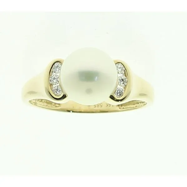 Pearl Ring Collier's Jewelers Whiteville, NC
