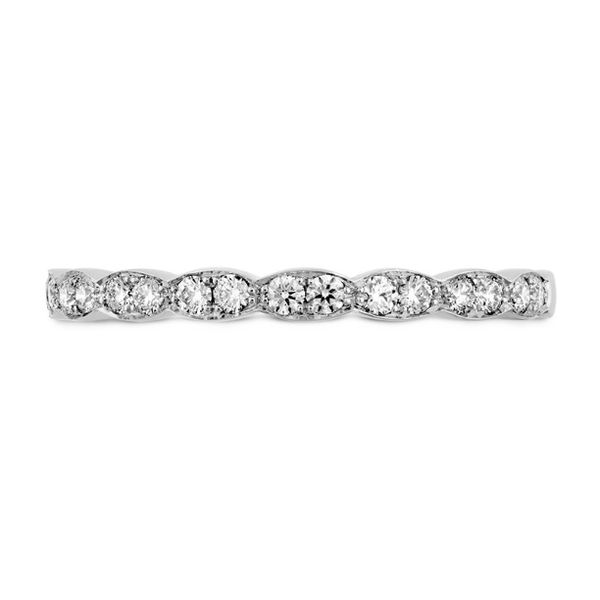 Hearts On Fire Diamond Scalloped Band Confer’s Jewelers Bellefonte, PA