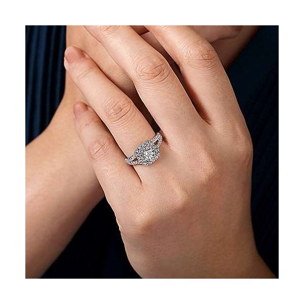 14K White Gold Cushion Halo Round Diamond Engagement Ring Image 2 Confer’s Jewelers Bellefonte, PA