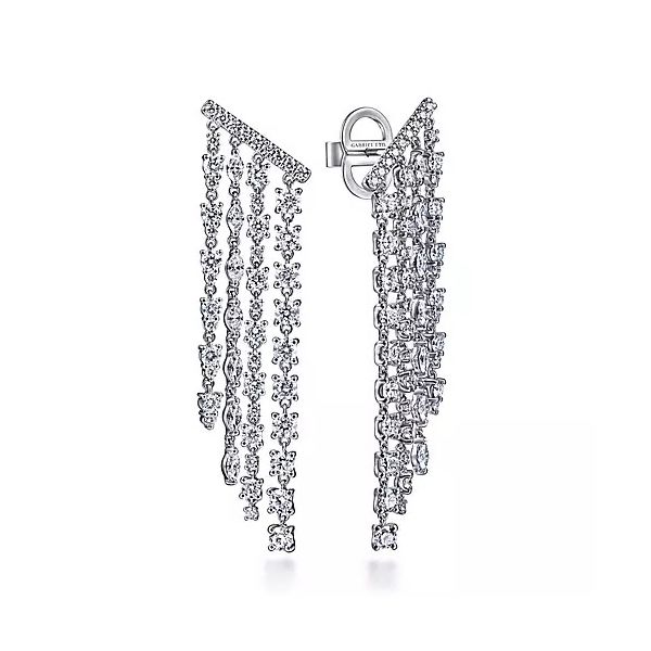 18K White Gold Diamond Drop Earrings Confer’s Jewelers Bellefonte, PA