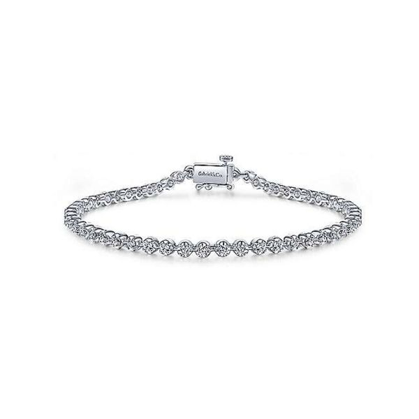 14K White Gold Buttercup Set Diamond Tennis Bracelet Confer’s Jewelers Bellefonte, PA