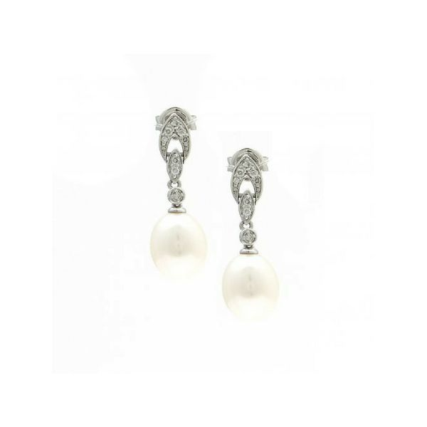 Pearl Earrings Confer’s Jewelers Bellefonte, PA