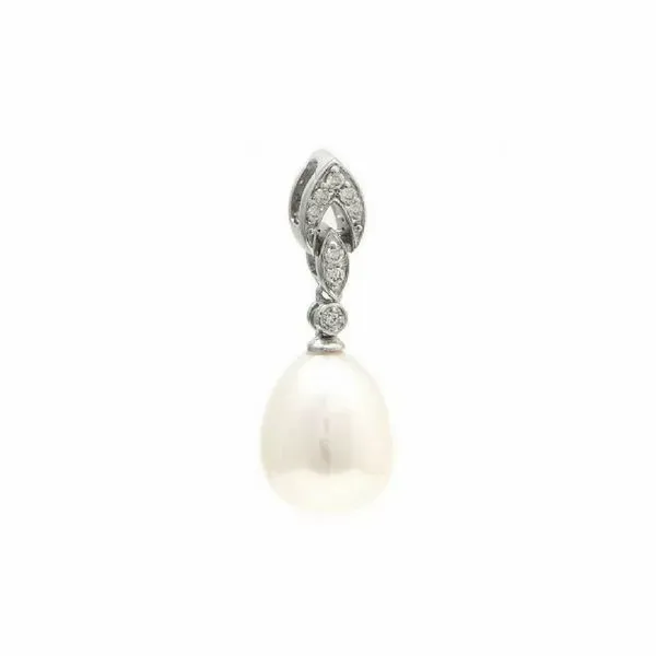 Pearl Pendant Confer’s Jewelers Bellefonte, PA